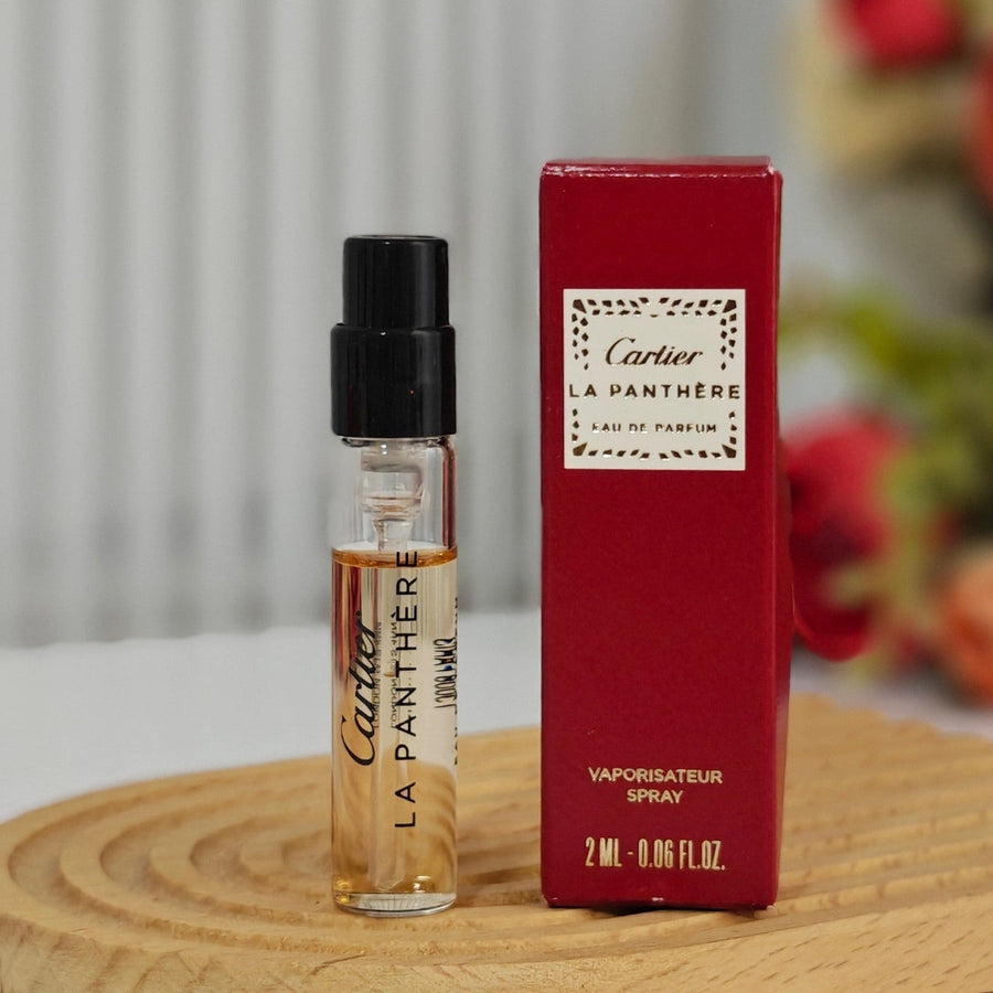 New Cartier La Panthere Eau De Parfum Sample Spray 0.06 oz 2 ml